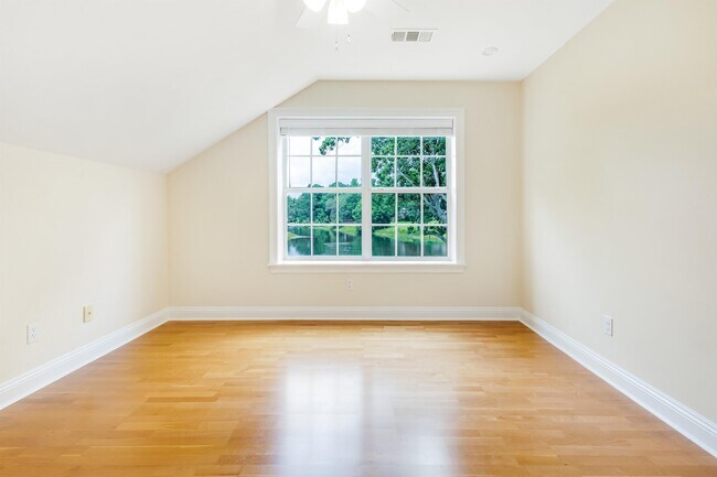 Building Photo - 4485 Turnberry Pl
