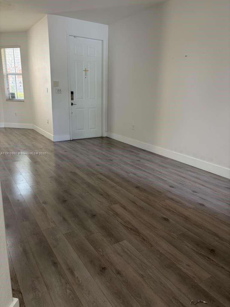 Building Photo - 8666 NW 114th Ct