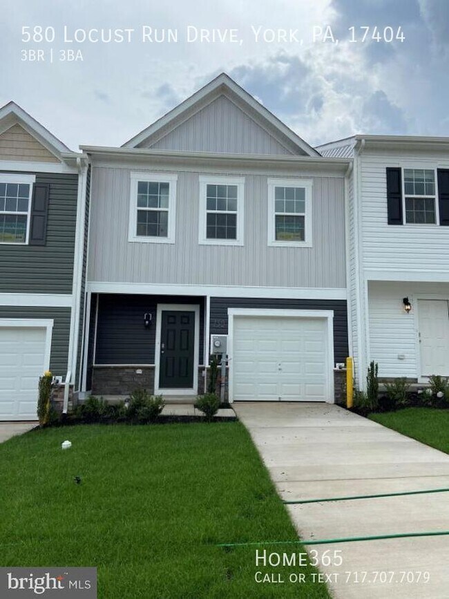 Building Photo - Brand New Townhouses on Locust Run Drive!