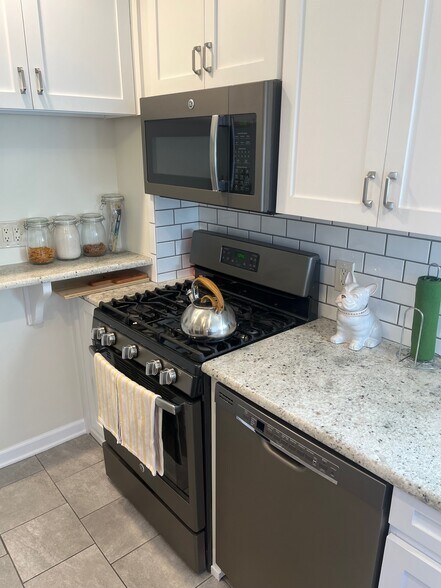 Building Photo - 106 Dallas Rd