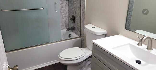 Building Photo - 4519 Woodland Ct