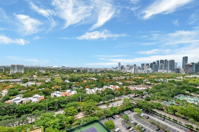 Building Photo - 2475 Brickell Ave