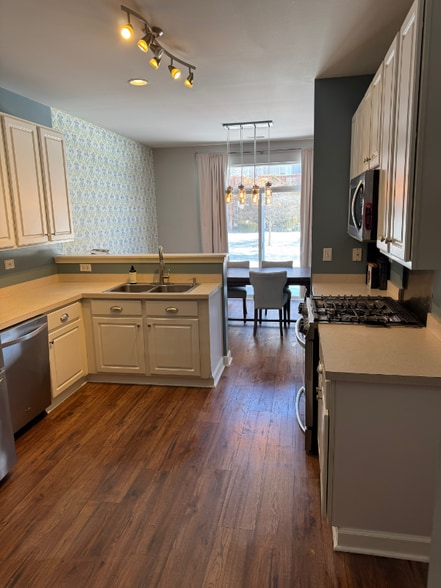 Building Photo - 516 Heritage Ct