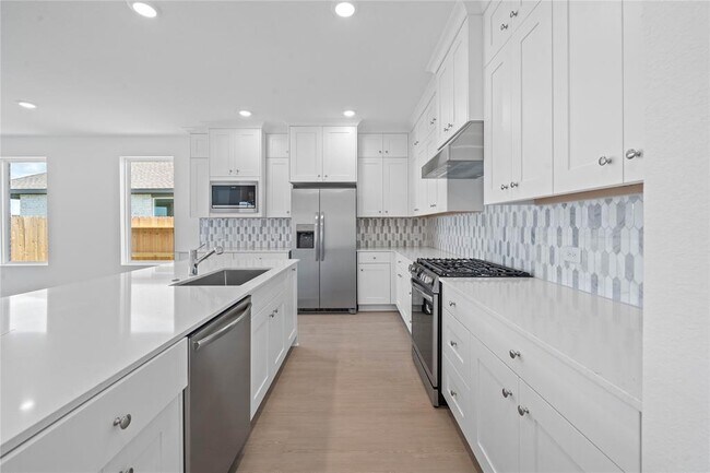 Building Photo - 16618 Golden Harvest Dr