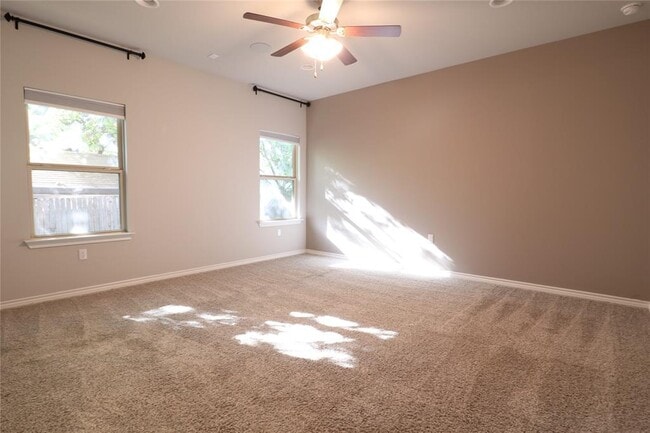 Building Photo - 1405 Ambler Dr