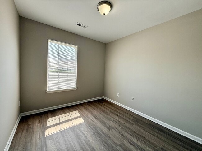 Building Photo - 2339 Buttonbush Ct