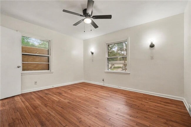 Building Photo - 2939 Belvedere Ln