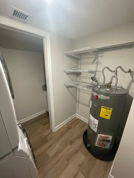 Laundry room2 - 225 N Standage