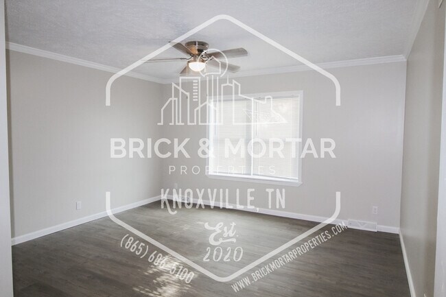 Building Photo - 1733 Lively Rd