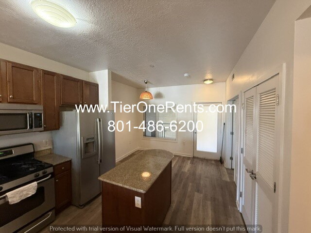 Building Photo - NO DEPOSIT option available for qualified renters