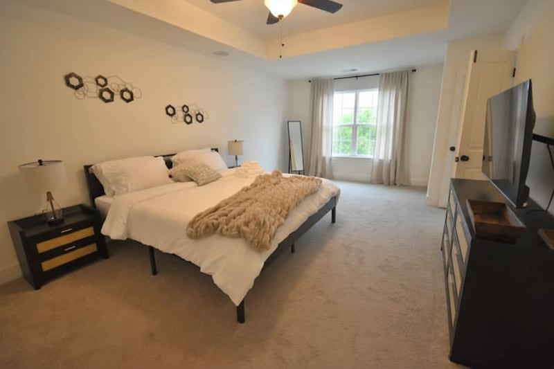 Building Photo - 24 Caison Dr