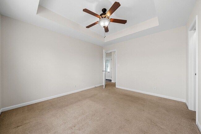 Building Photo - 3 Bedroom Home For Rent Near St. B Area!