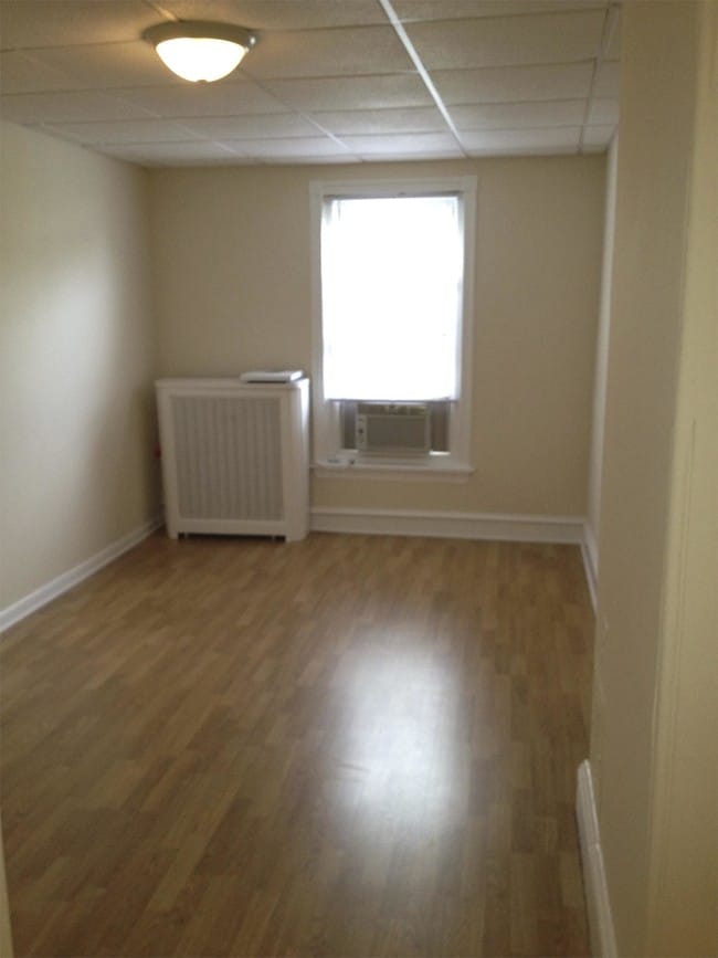 Building Photo - 4301 Fleming St