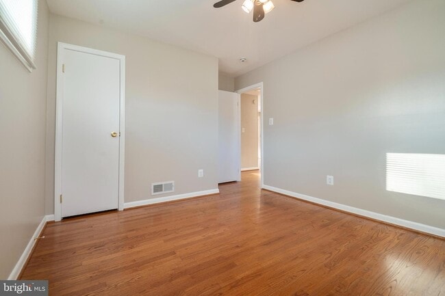 Building Photo - 1909 Pagham Rd