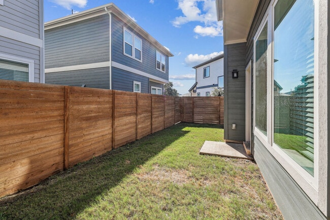 Building Photo - 3000 Chisholm Trail Rd