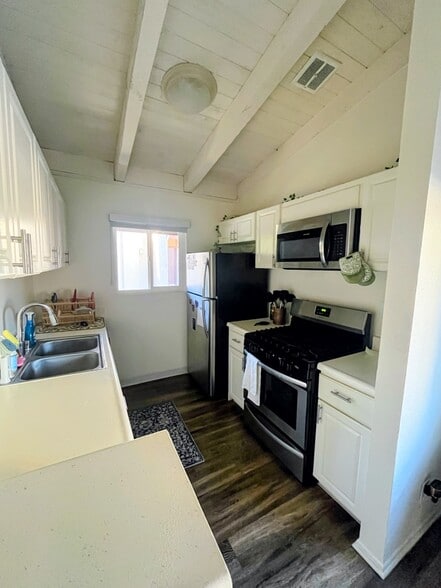 Building Photo - 463 Fair Dr