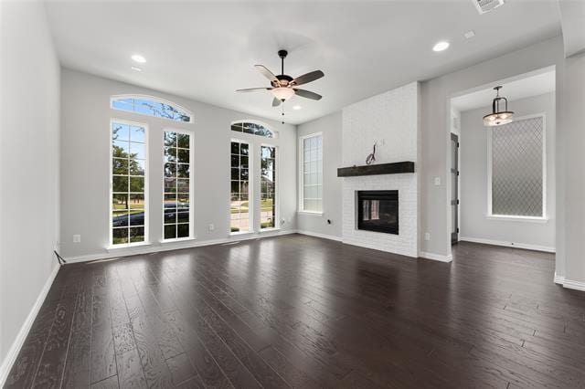 Building Photo - 1565 Amesbury Way