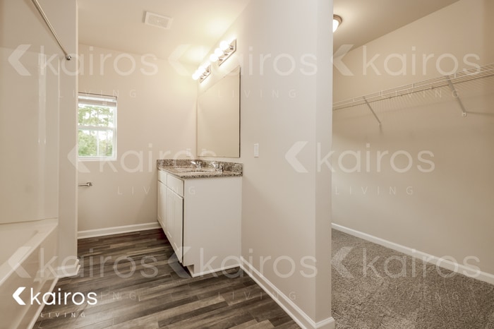 Building Photo - 169 Saddle Brooke Trce