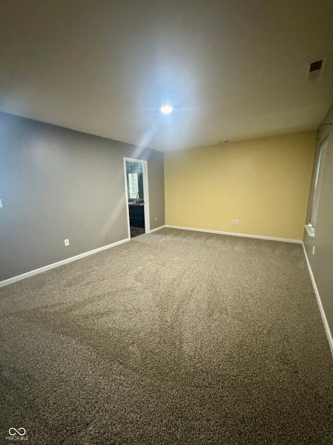Building Photo - 2164 Sungold Ct