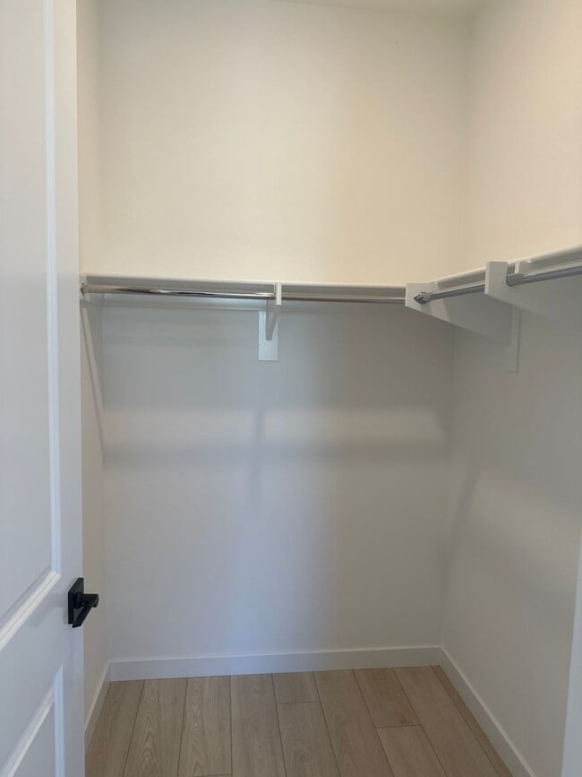 Building Photo - Have you outgrown the noise and the traffi...