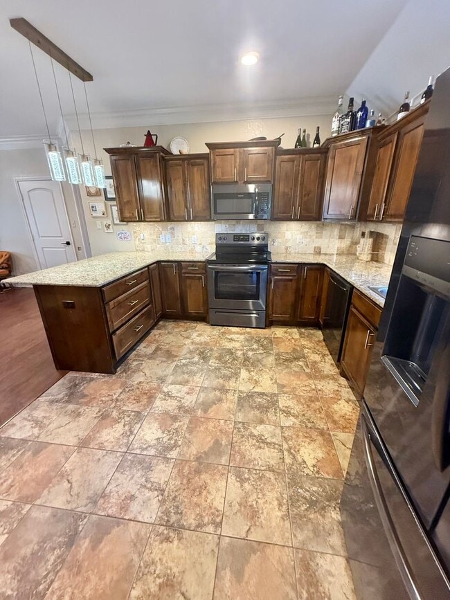 Building Photo - Lovely 3-bed/2-bath in Tyler near Lindale!