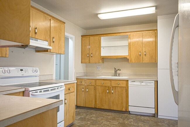 Building Photo - McPherson Duplex