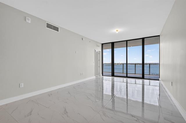 Building Photo - 701 NE 23rd St