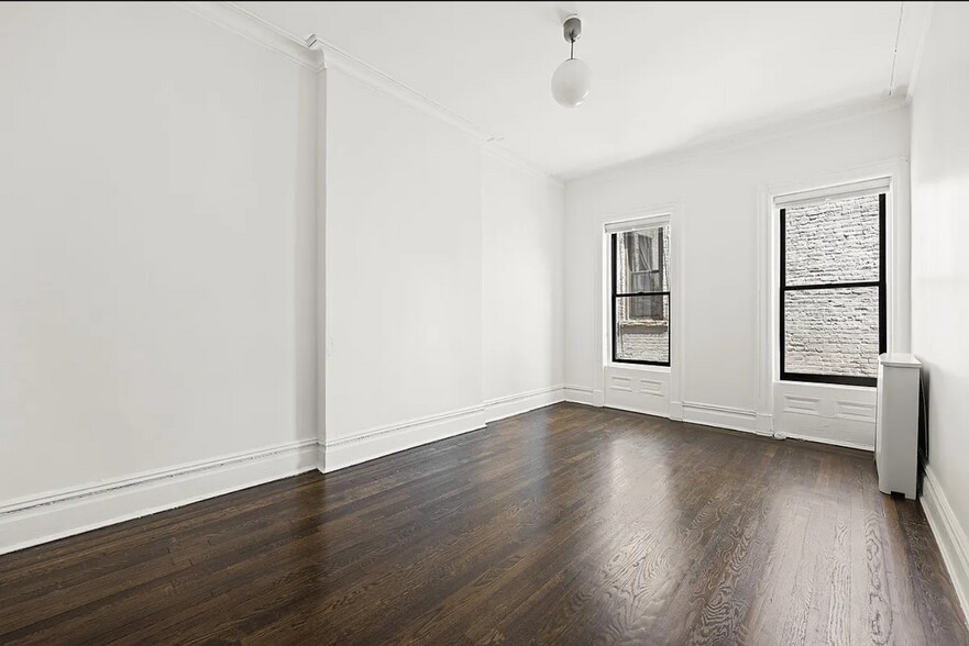 Building Photo - 503 3rd St