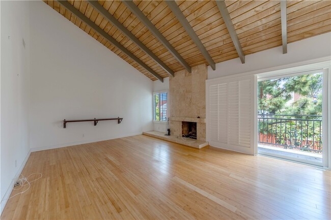 Building Photo - 23 Chicory Way