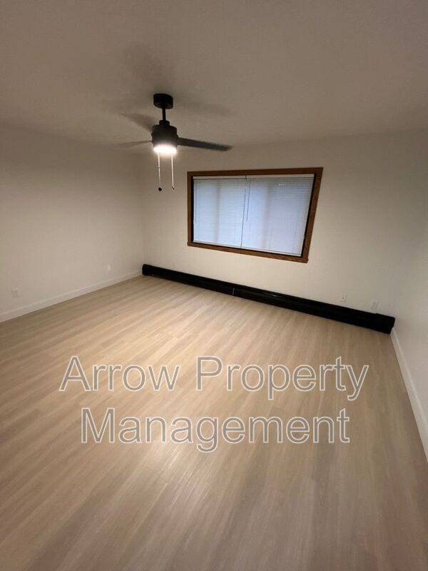 Building Photo - 215 E Arbor Ave