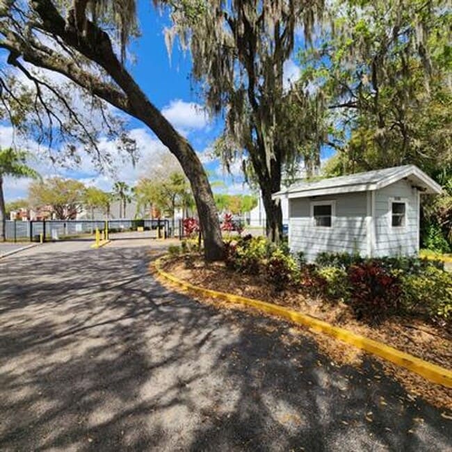 Building Photo - Waterside Community Condo – Steps from Sce...