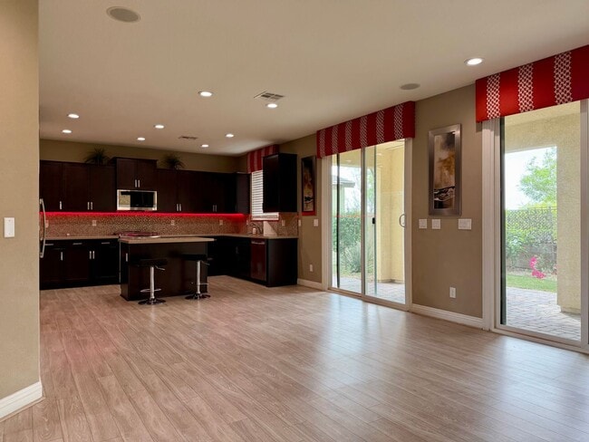 Building Photo - Gorgeous Modern Home