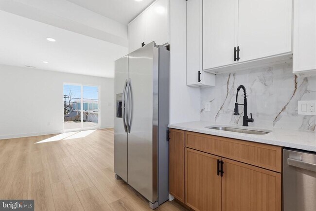 Building Photo - 25 Autumn Ln