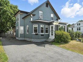Building Photo - 10 W Elm St