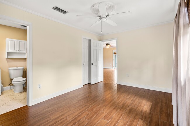 Building Photo - 146 Menendez Rd