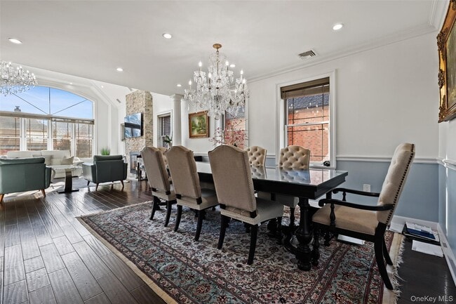 Building Photo - 2063 Narragansett Ave