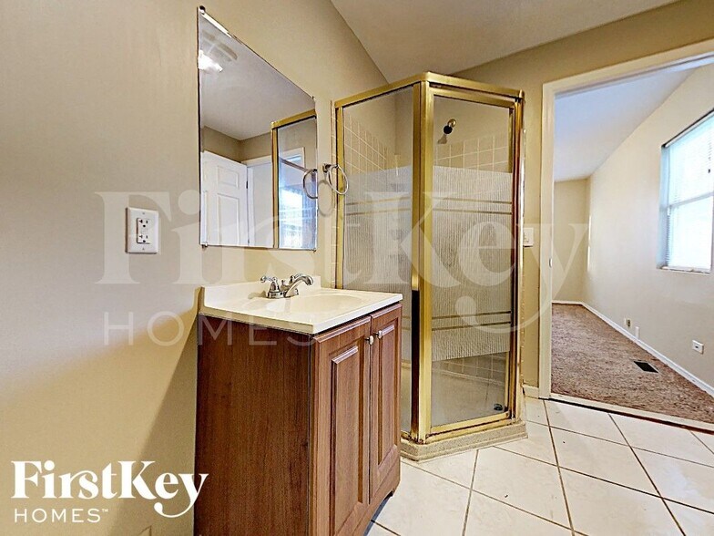 Building Photo - 21 Concord Ave