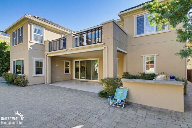 Building Photo - Beautifully Appointed 5Bdm 4Ba Home Located in San Marcos!