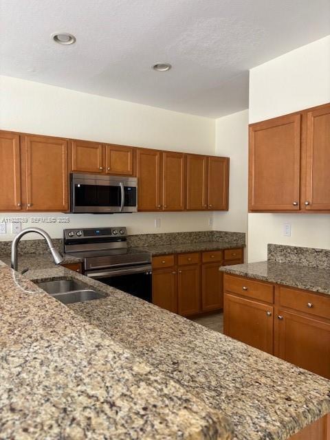 Building Photo - 8841 W 34th Ct