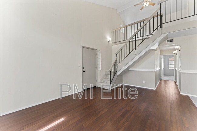 Building Photo - 18142 Sundowner Way