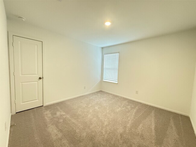 Building Photo - 29030 Grazing Plns Ln