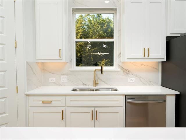 Building Photo - 5849 Millar Dr