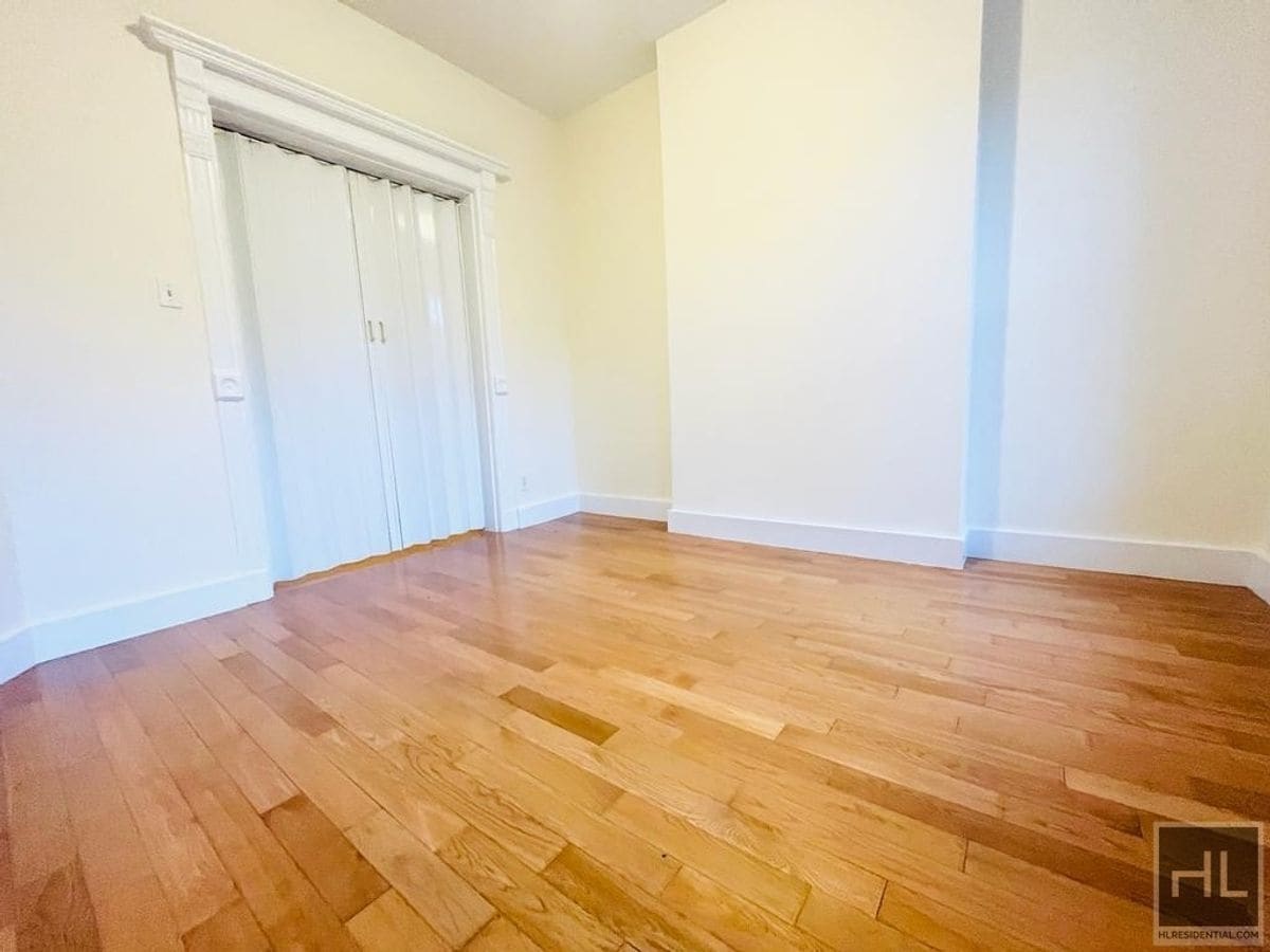 Building Photo - AMSTERDAM AVENUE