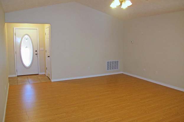 Building Photo - 4150 Oak Pointe Dr