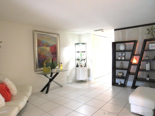 Building Photo - 5780 Fernley Dr
