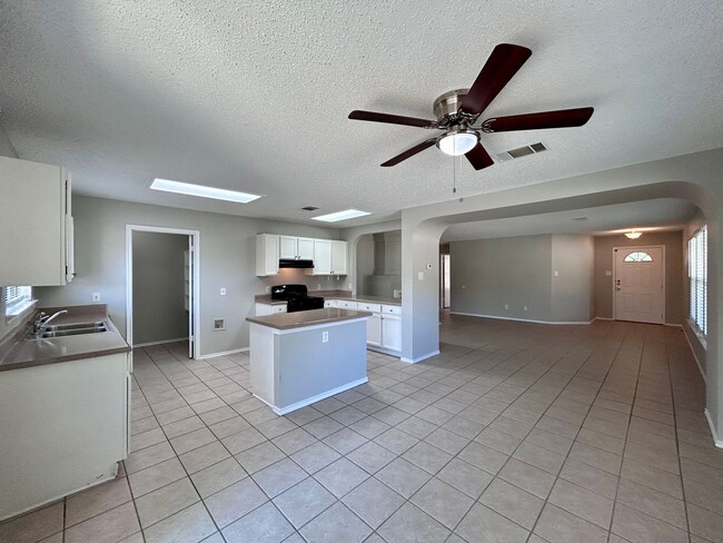 Building Photo - 3647 Bass Loop
