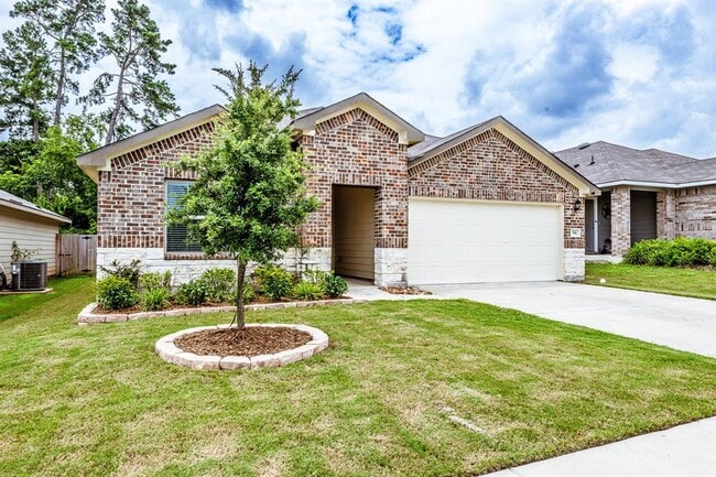 Building Photo - 306 Pecos Dr