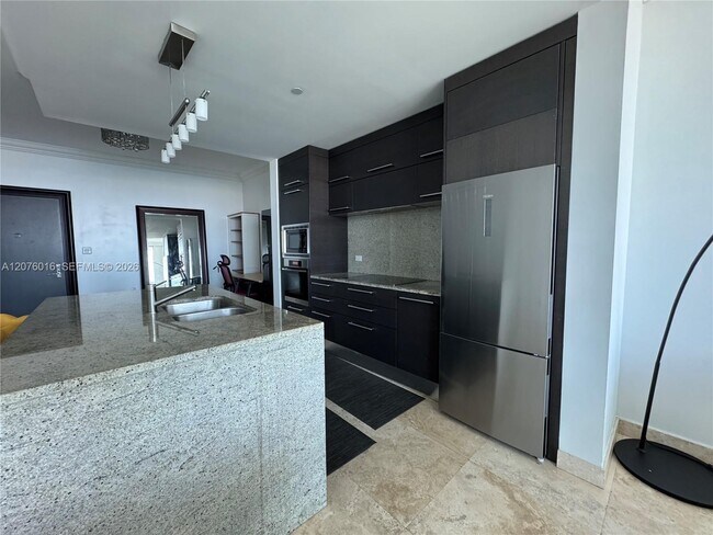 Building Photo - 900 Biscayne Blvd