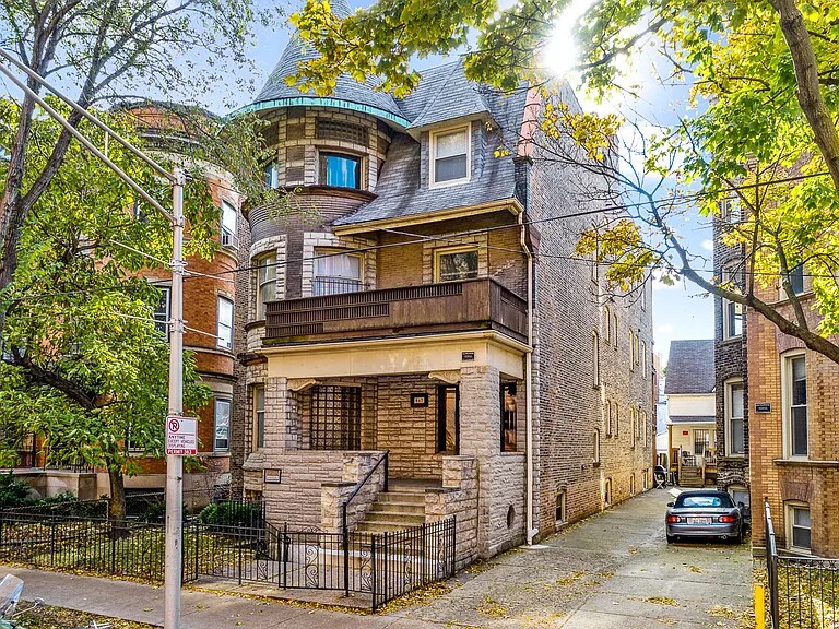 Primary Photo - 851 W Wellington Ave