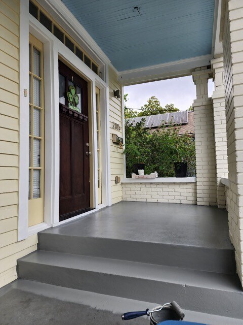 Covered front porch - 2016 Jena St